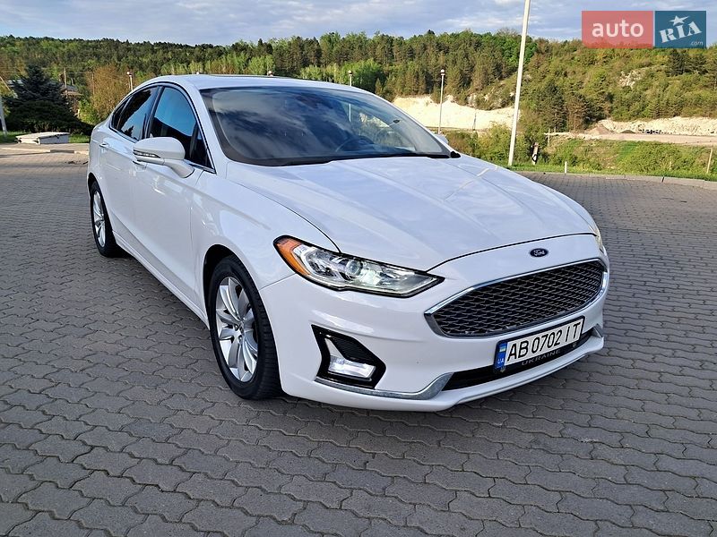 Седан Ford Fusion 2019 в Могилев-Подольске