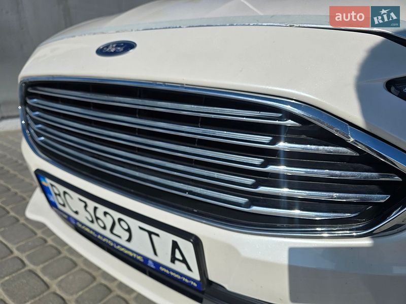 Седан Ford Fusion 2017 в Львові