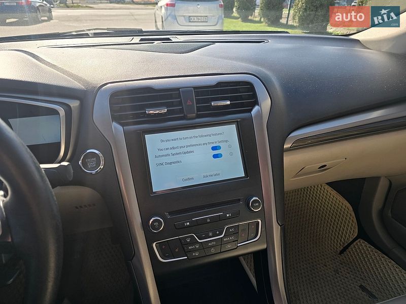 Седан Ford Fusion 2017 в Львові