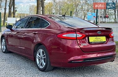 Седан Ford Fusion 2016 в Умані