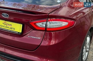 Седан Ford Fusion 2016 в Умані