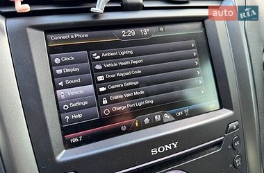Седан Ford Fusion 2016 в Умані