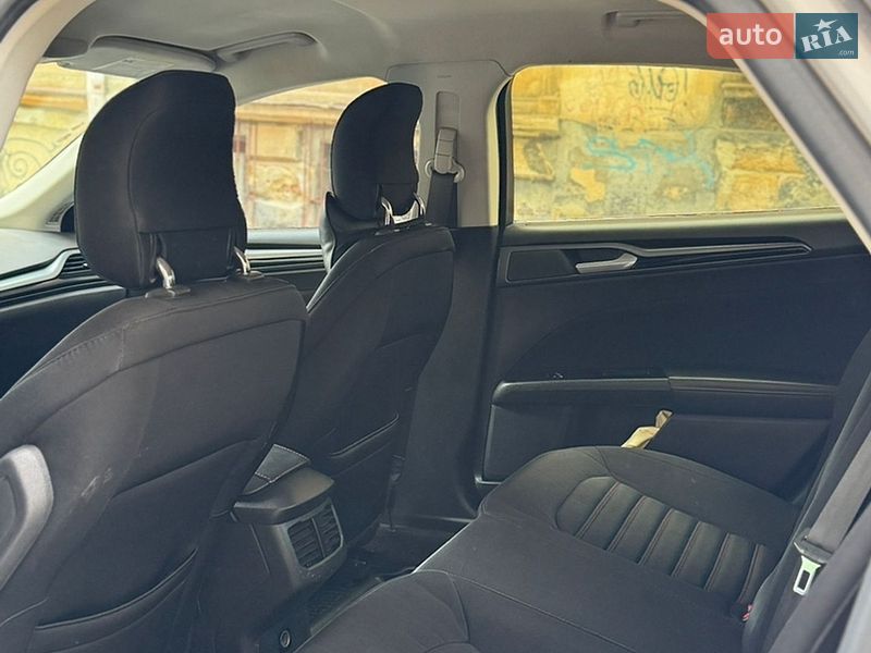 Седан Ford Fusion 2013 в Львові