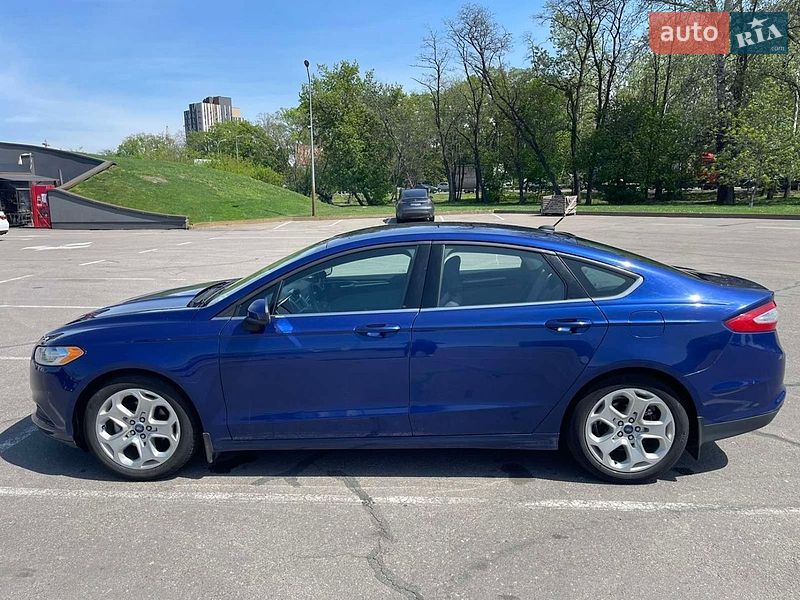 Седан Ford Fusion 2015 в Києві