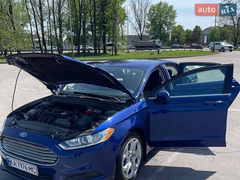 Седан Ford Fusion 2015 в Києві