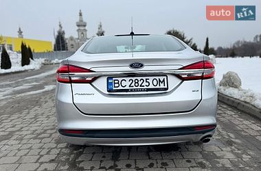 Седан Ford Fusion 2016 в Львові