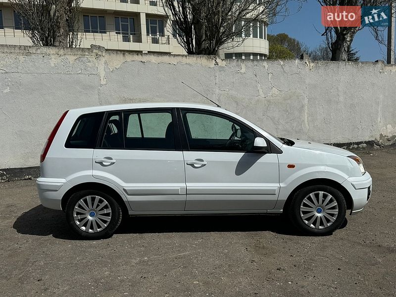 Хетчбек Ford Fusion 2011 в Чорноморську