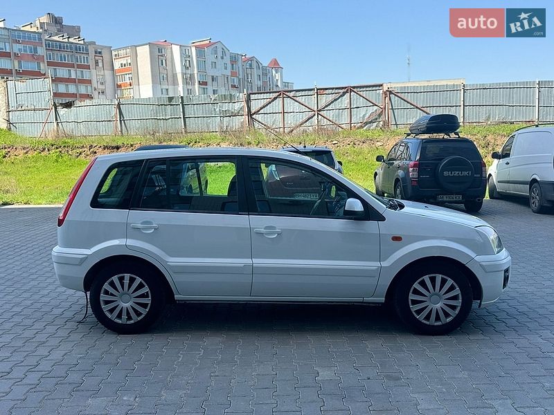 Хетчбек Ford Fusion 2011 в Чорноморську