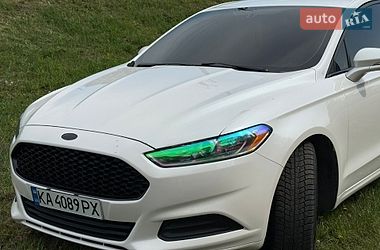 Седан Ford Fusion 2015 в Києві