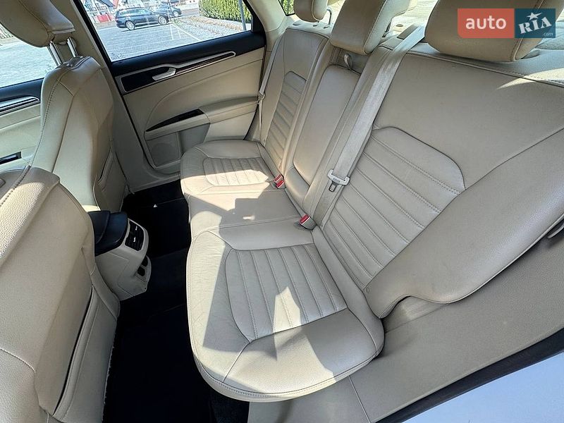 Седан Ford Fusion 2016 в Луцке