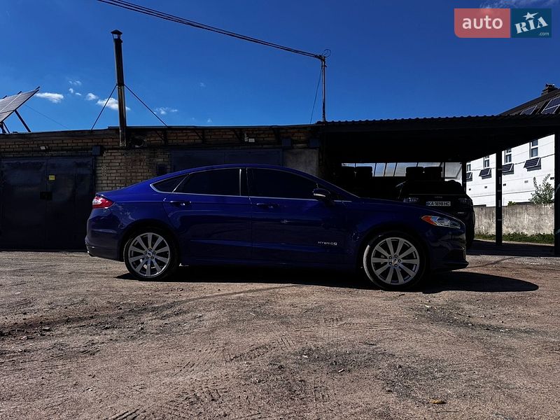 Ford Fusion 2016