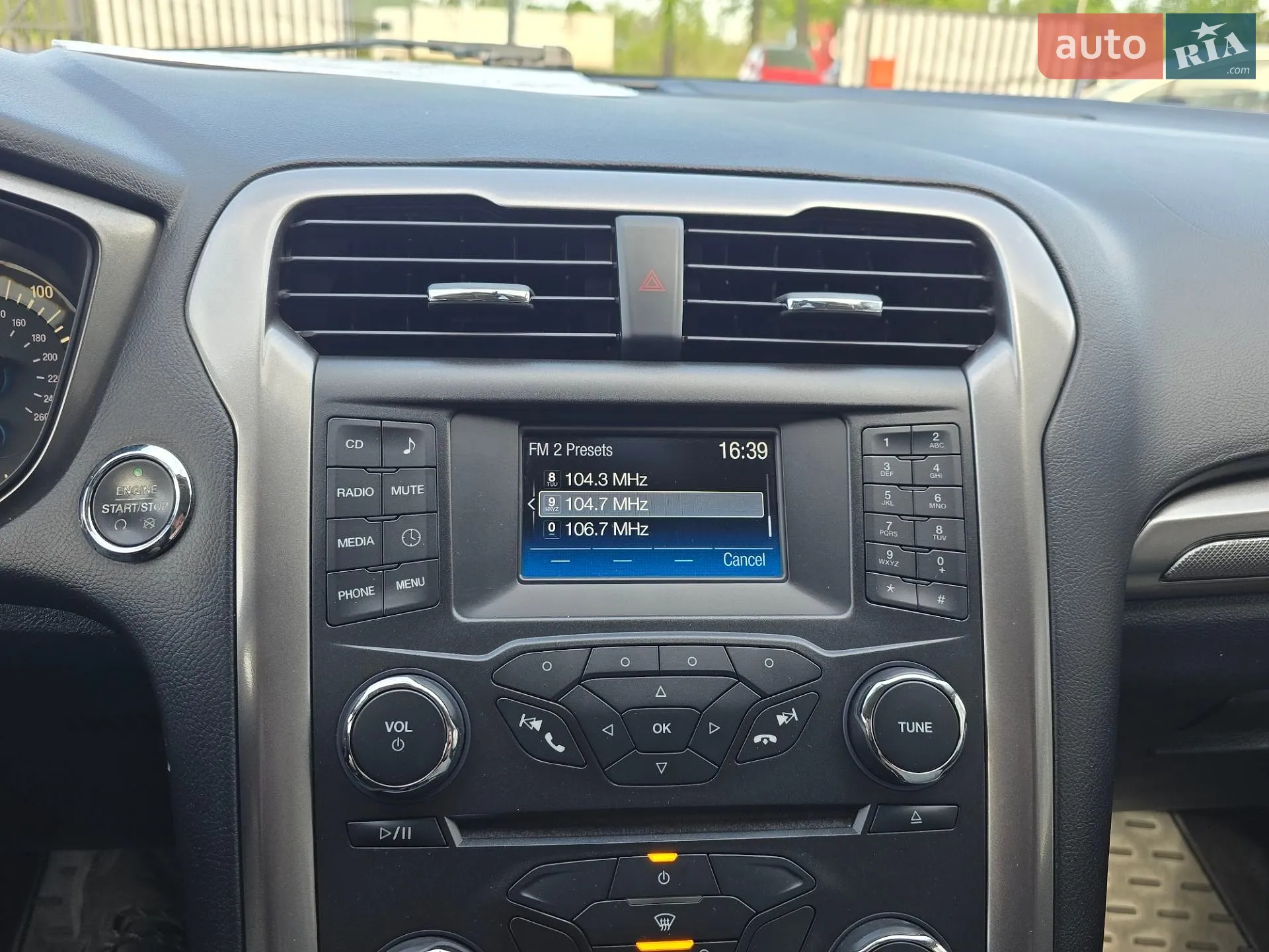 2016 Ford Fusion - мініатюра 15