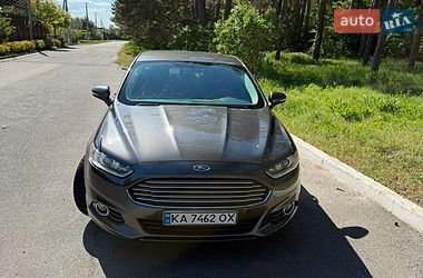 Седан Ford Fusion 2016 в Гореничах