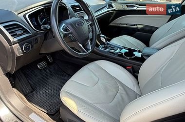 Седан Ford Fusion 2015 в Борисполе