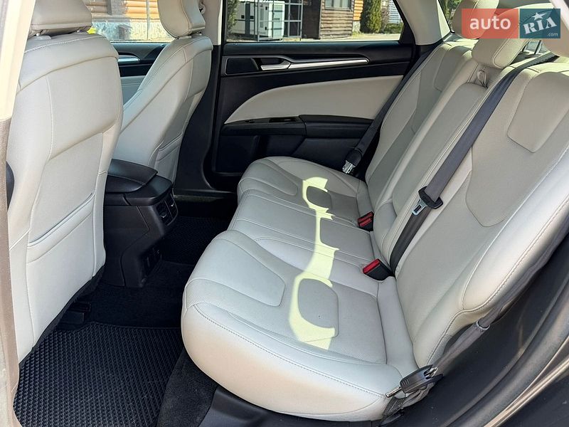 Седан Ford Fusion 2015 в Борисполе