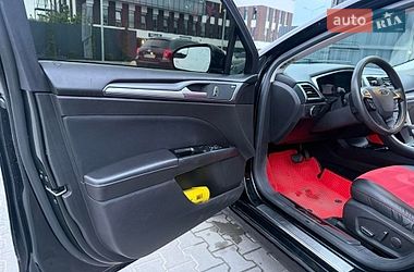 Седан Ford Fusion 2015 в Вінниці
