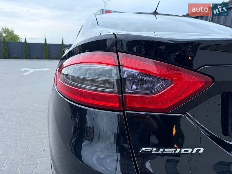 Седан Ford Fusion 2015 в Вінниці
