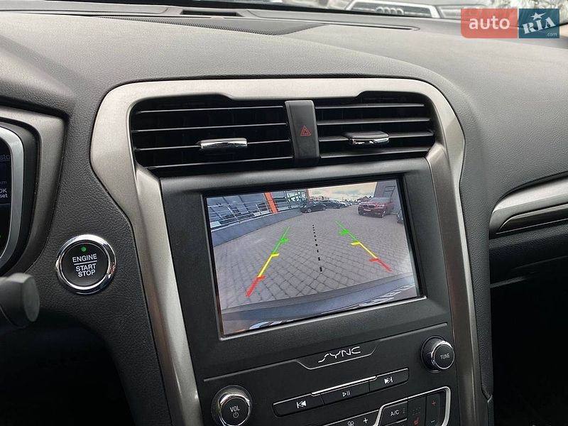 Седан Ford Fusion 2019 в Львове