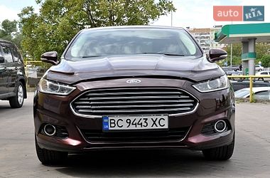 Седан Ford Fusion 2013 в Львове