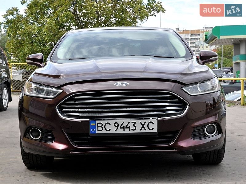 Седан Ford Fusion 2013 в Львове