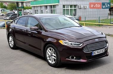 Седан Ford Fusion 2013 в Львове