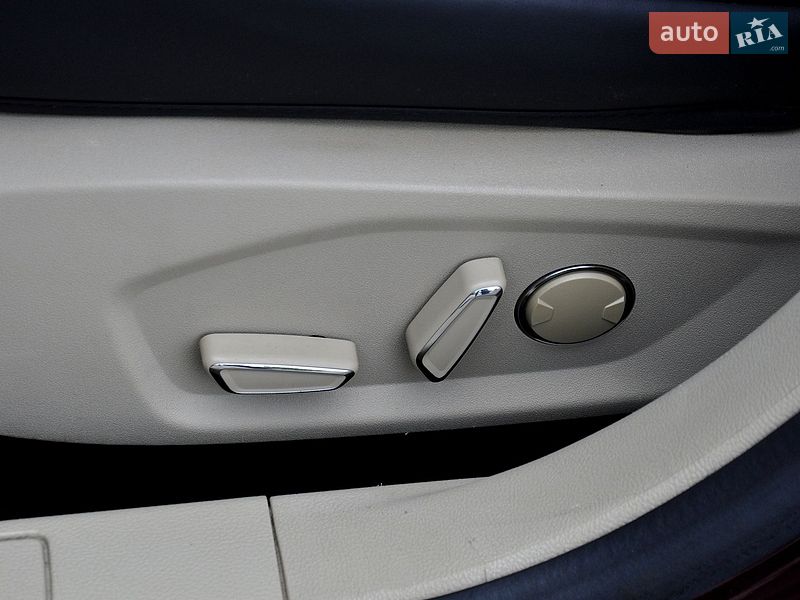 Седан Ford Fusion 2013 в Львове