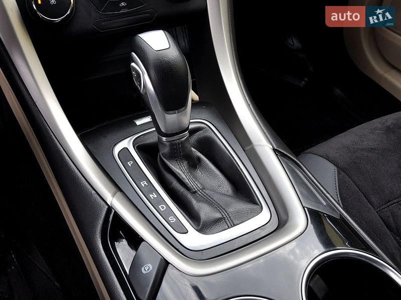 Седан Ford Fusion 2013 в Львове