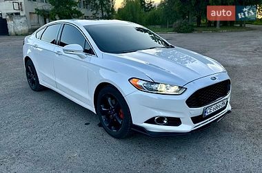 Седан Ford Fusion 2015 в Ровно