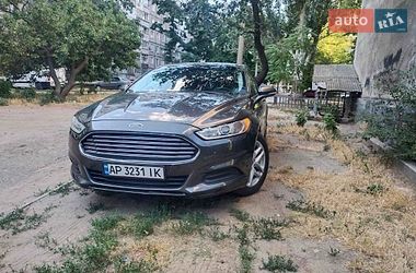 Седан Ford Fusion 2016 в Львові