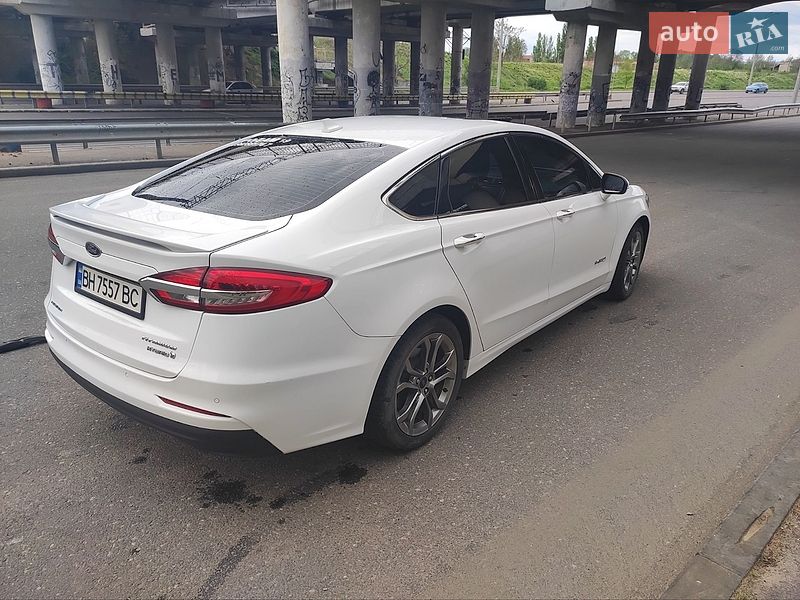 Седан Ford Fusion 2019 в Одессе