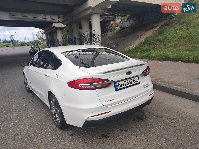 Седан Ford Fusion 2019 в Одессе