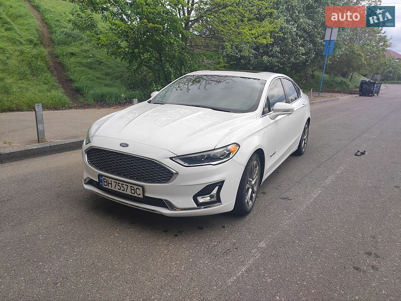 Седан Ford Fusion 2019 в Одессе