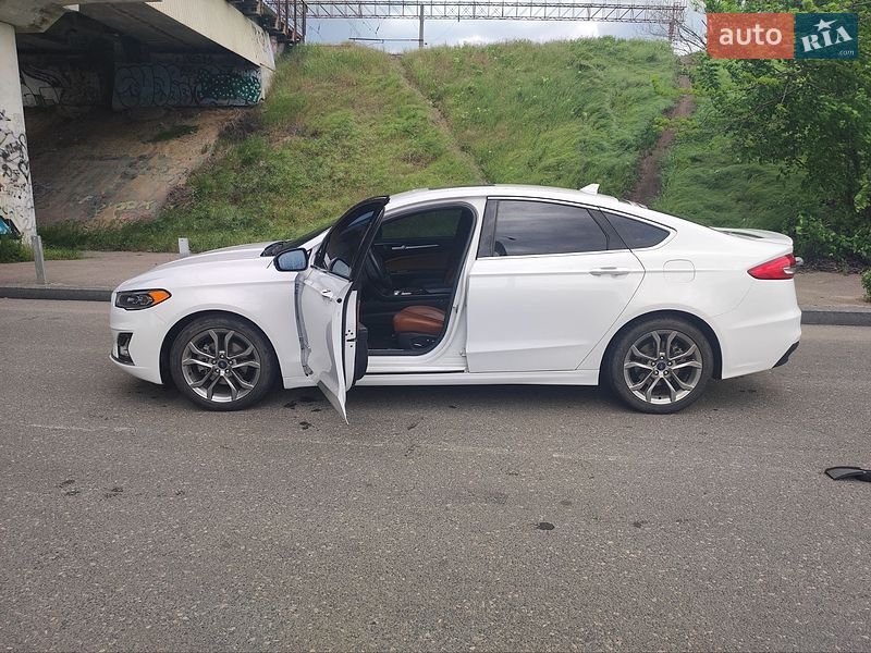 Седан Ford Fusion 2019 в Одессе
