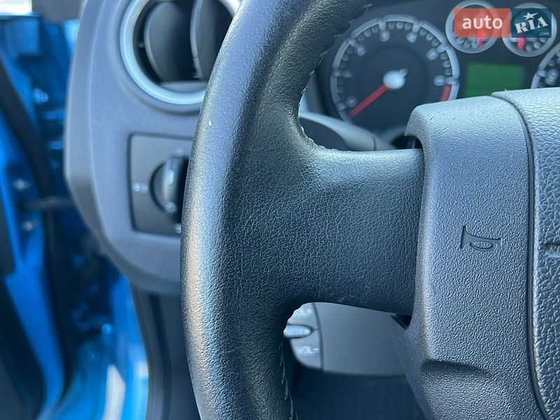 Хэтчбек Ford Fusion 2008 в Луцке