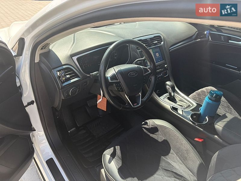 Седан Ford Fusion 2014 в Виннице