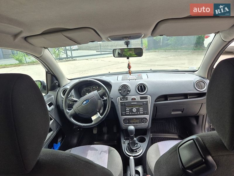 Хетчбек Ford Fusion 2008 в Івано-Франківську
