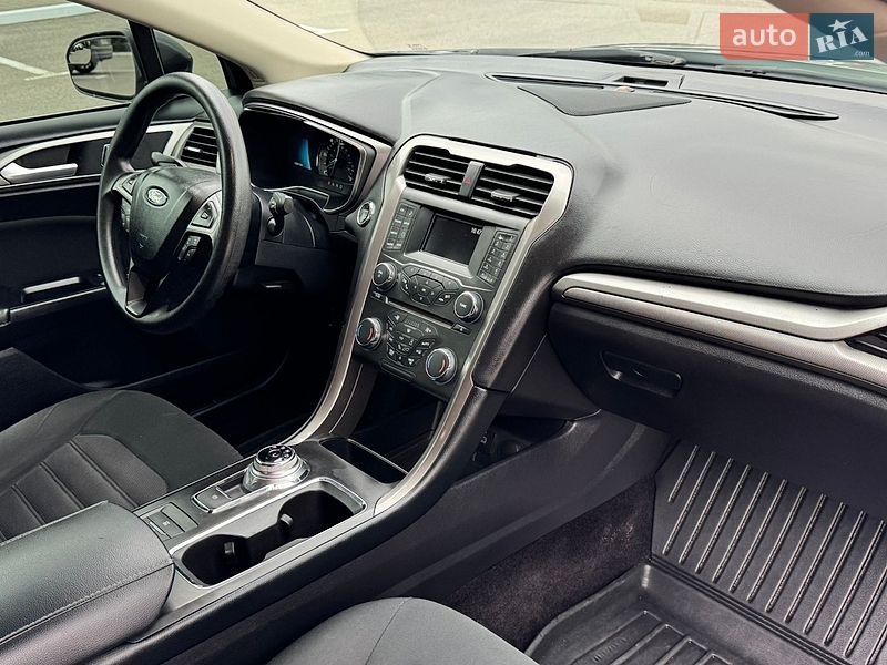 Седан Ford Fusion 2017 в Полтаві