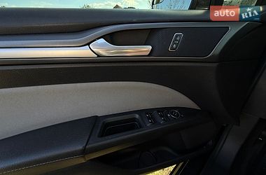 Седан Ford Fusion 2015 в Кременчуге