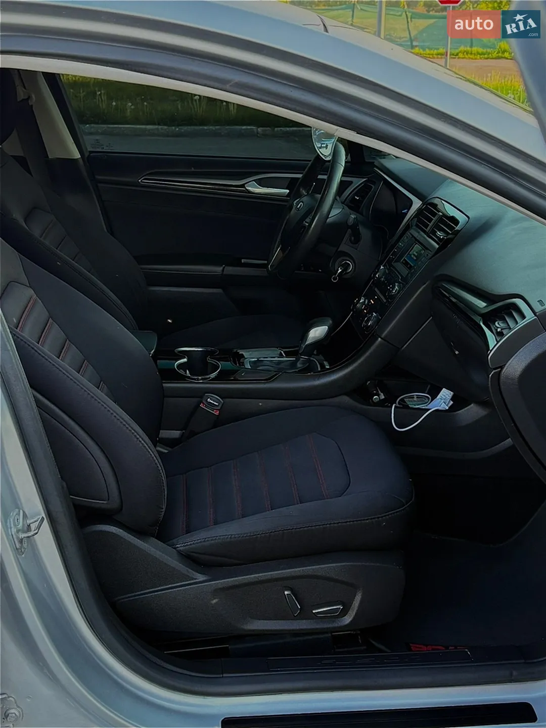 2014 Ford Fusion - мініатюра 27