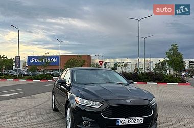 Седан Ford Fusion 2015 в Киеве фото 2 Седан Ford Fusion 2015 в Киеве