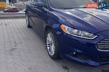 Седан Ford Fusion 2015 в Львове