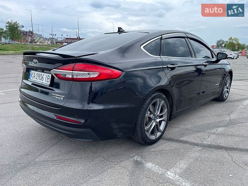Седан Ford Fusion 2019 в Киеве