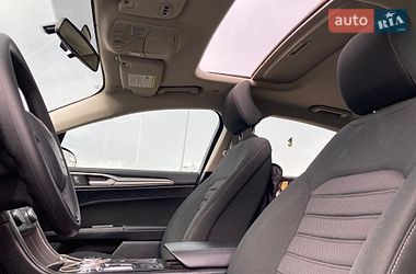 Седан Ford Fusion 2017 в Львове