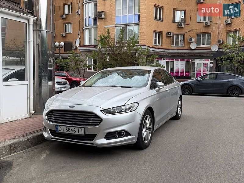 Седан Ford Fusion 2015 в Києві