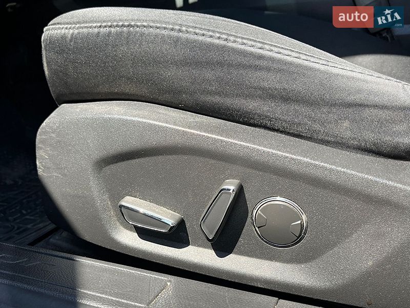Седан Ford Fusion 2015 в Буську
