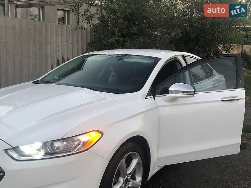 Седан Ford Fusion 2014 в Харькове фото 4 Седан Ford Fusion 2014 в Харькове