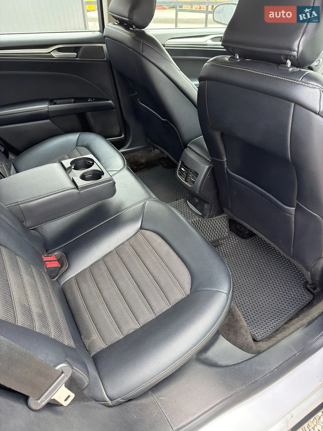 2017 Ford Fusion - мініатюра 24