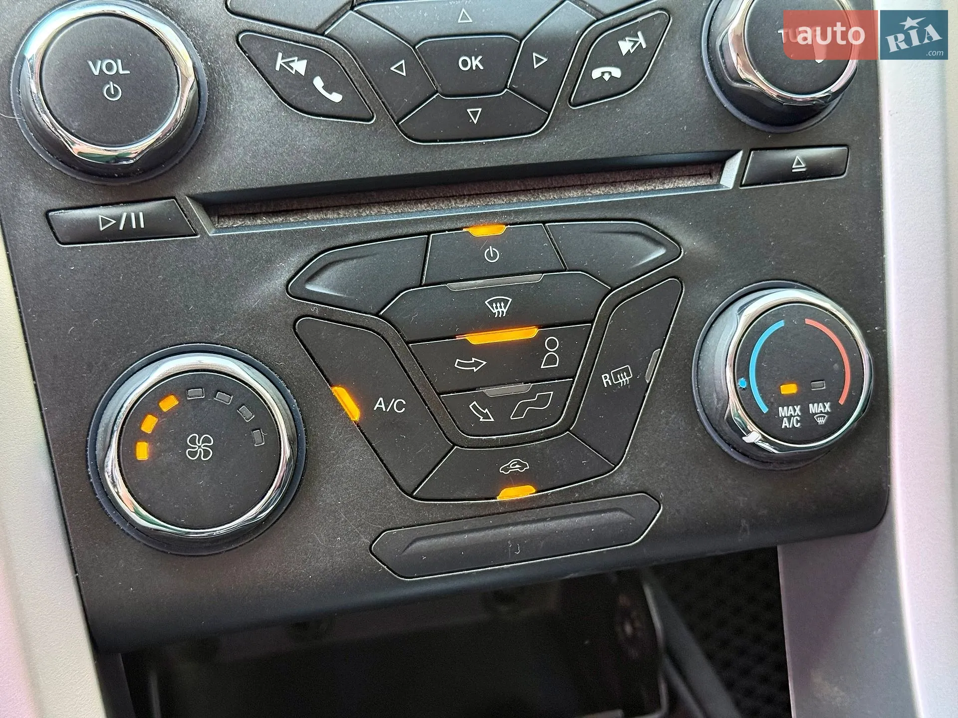 2015 Ford Fusion - мініатюра 16