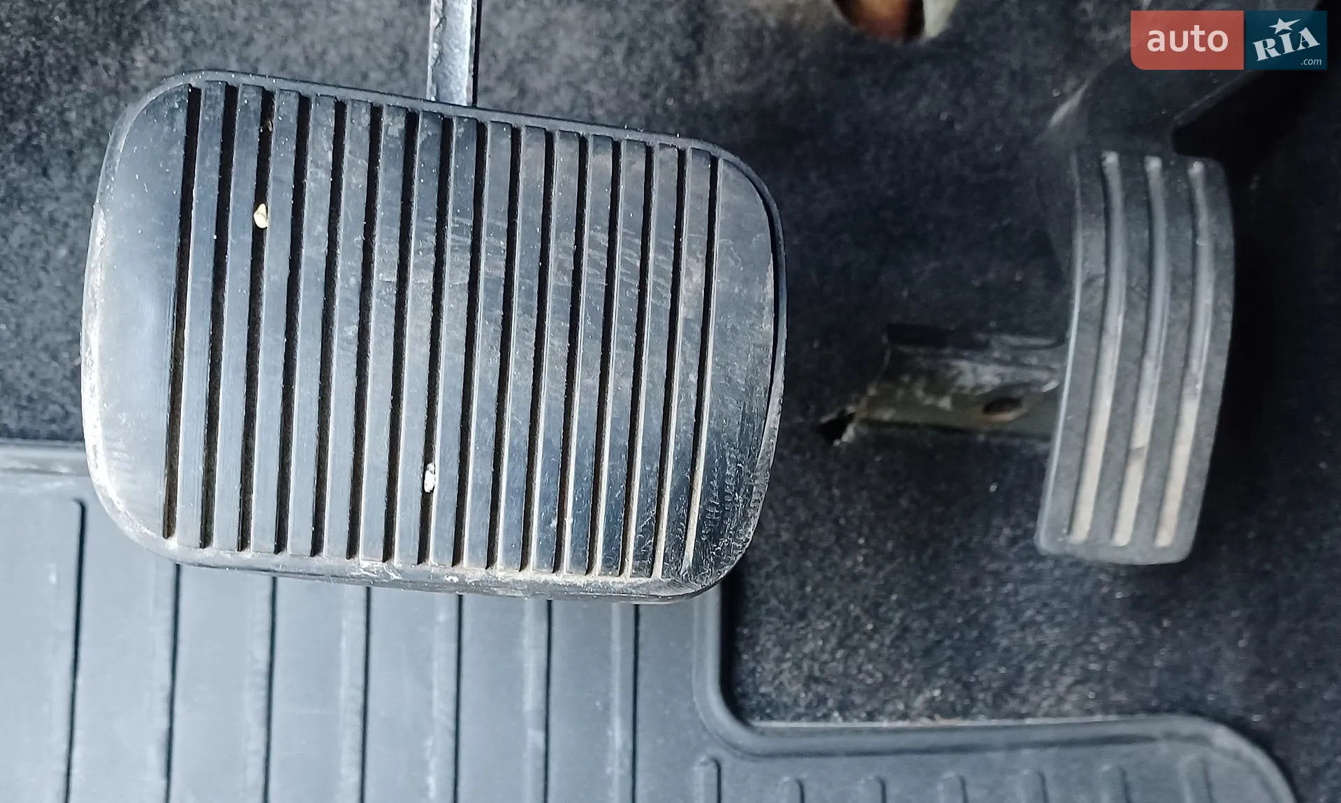 2011 Ford Fusion - мініатюра 17