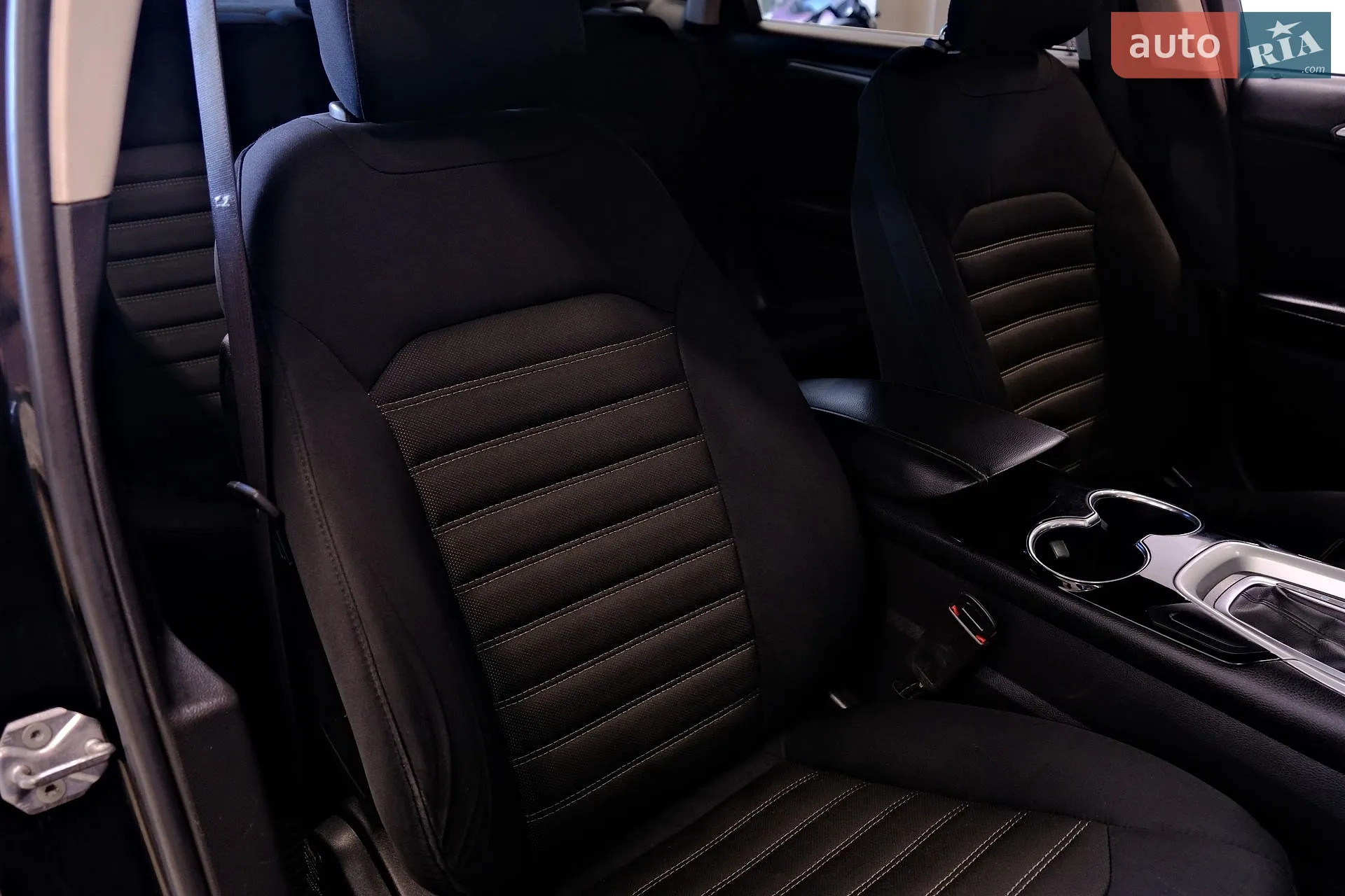 2014 Ford Fusion - мініатюра 37